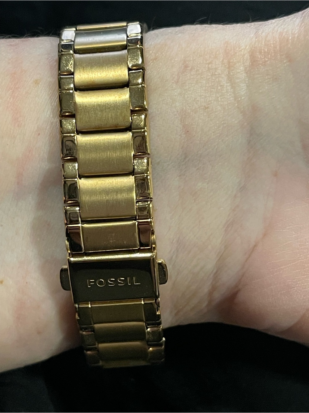 Fossil Rose Gold-Tone Women's Watch with Mother-of-Pearl Dial - Picture 3 of 8